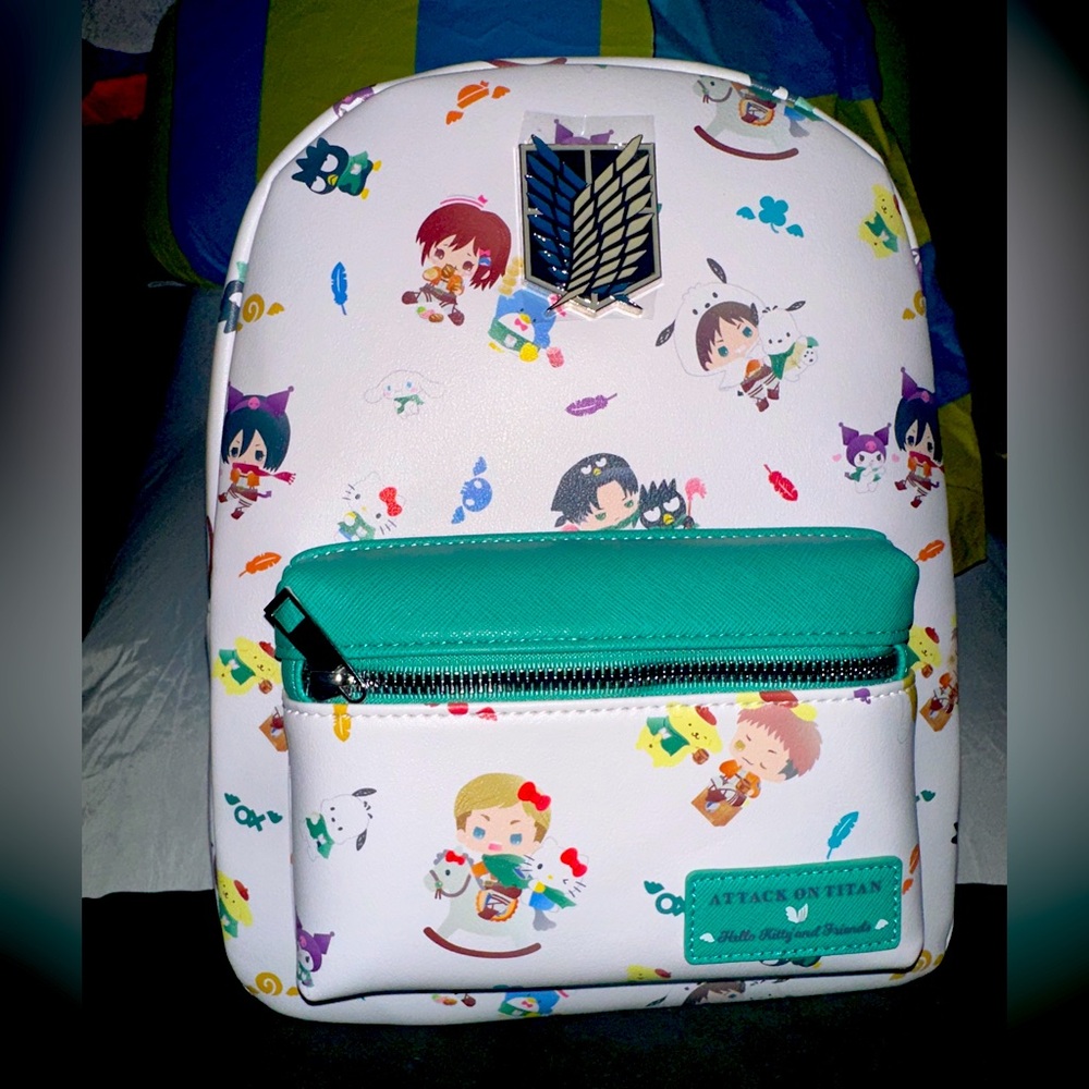 Attack on Titan, hello Kitty and friends mini
Backp